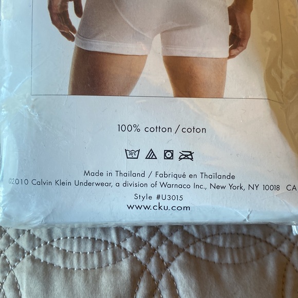 3 packs of Men’s Large Calvin Klein boxer briefs. 100% cotton. 2 per pack - Picture 3 of 6